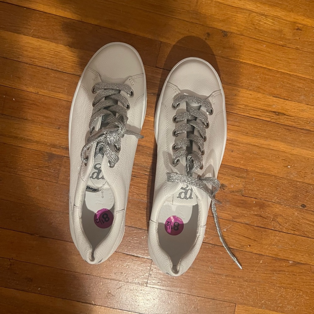 NWOT Paul Green Sneakers with Gray Laces